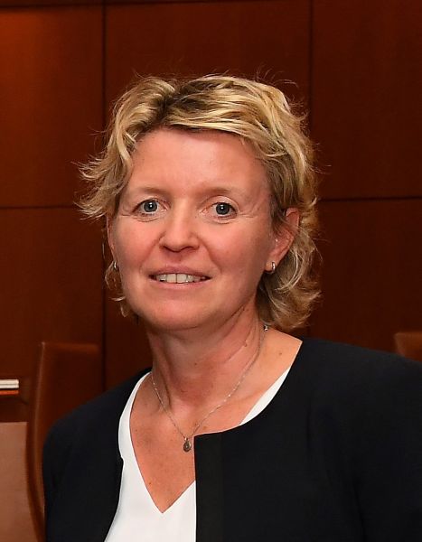 Portrait Frau Dr. Anke Schröder