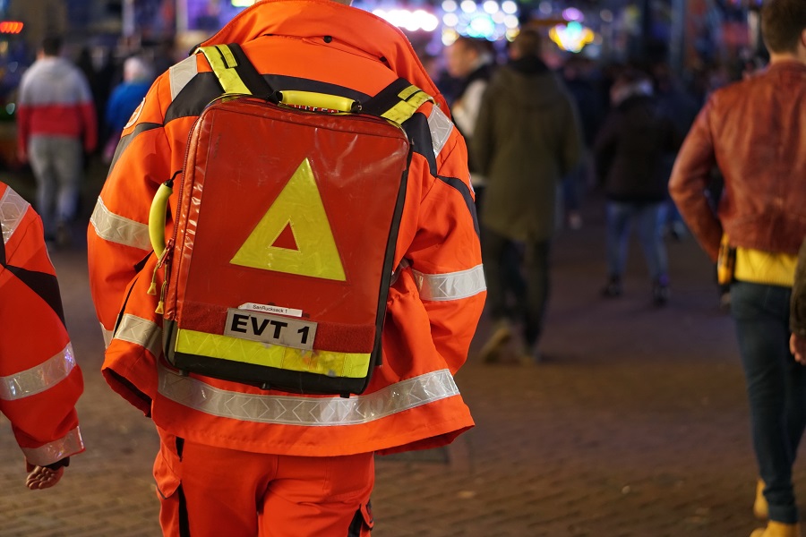 Sanitäter auf Volksfest im Einsatz