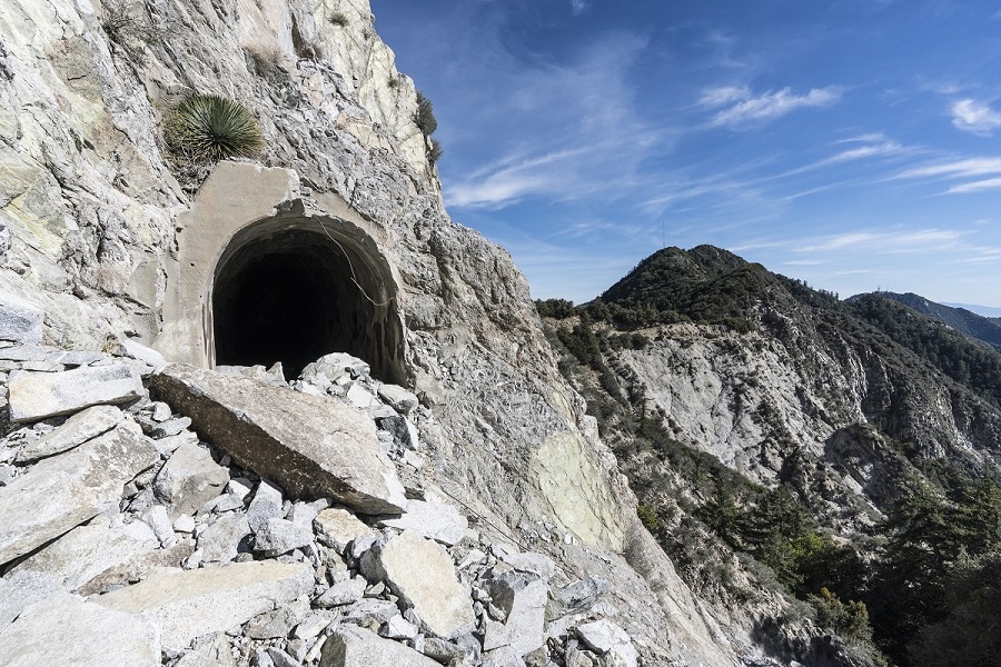 Verschütteter Tunnel