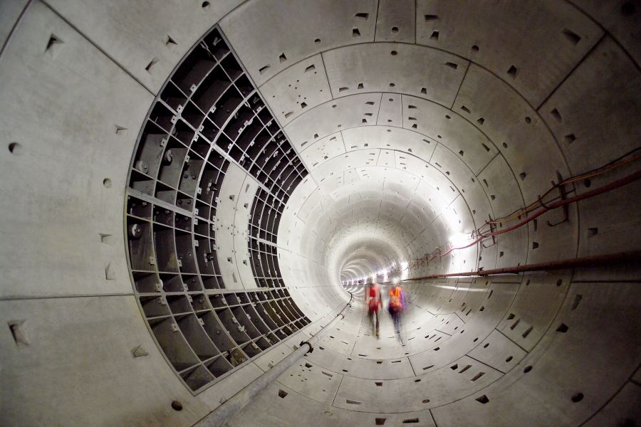 Tunnel und Gebäudestrukturen können mit innovativen Bauverfahren und intelligenten Materialien besser gegen Katastrophen geschützt werden.
