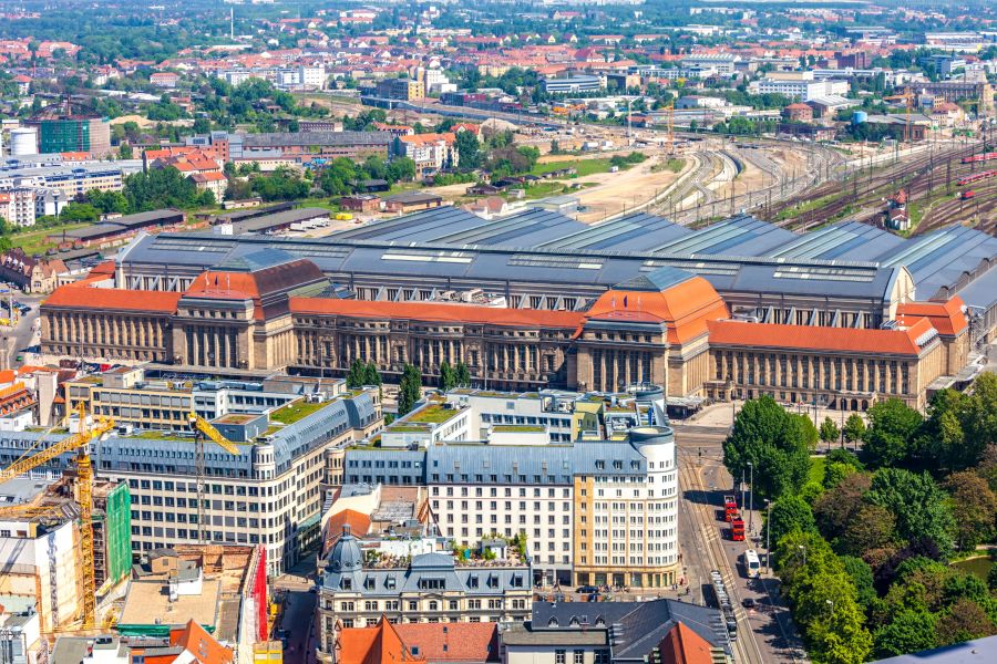 Hauptbahnhof Leipzig mit benachbarten Stadtvierteln.