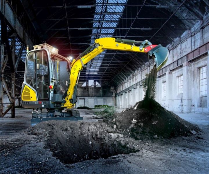 Competence centre: Robot systems for decontamination in hostile environments (ROBDEKON)