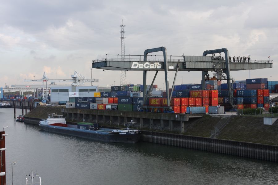 Container-Terminal am Duisburger Hafen