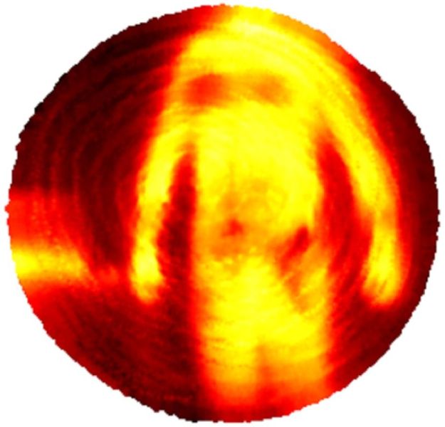 Personenaufnahme mit Hilfe eines THz-Scanners.